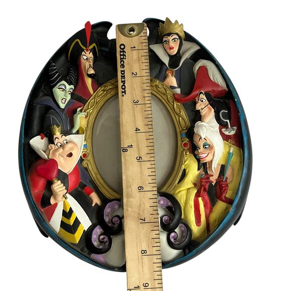 Disney Villains 3D Picture Frame Ursla Maleficent Jafar Cruella - Picture 8 of 9